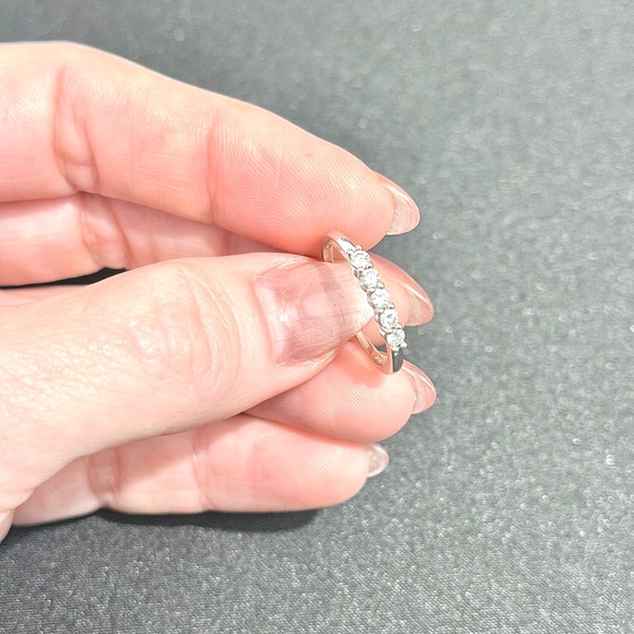 14k white gold 1/2k diamond Ring - Picture 8 of 10